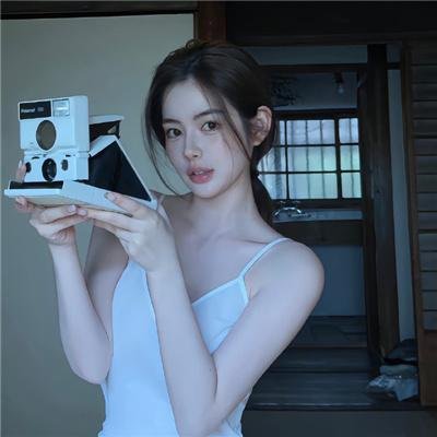 春光乍现 海报